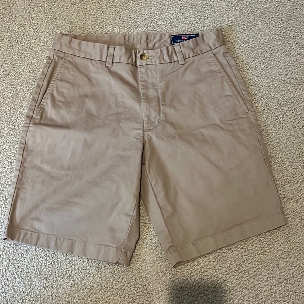 Vineyard vines shorts